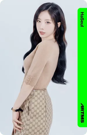 Binary01 HaSeul 117
