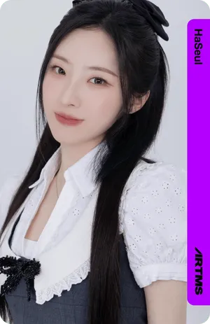 Divine01 HaSeul 102
