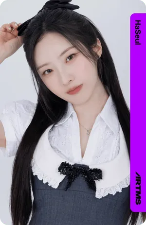 Divine01 HaSeul 103