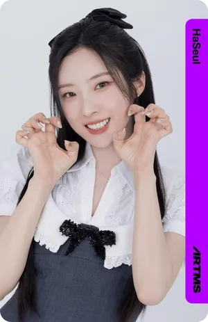 Divine01 HaSeul 105
