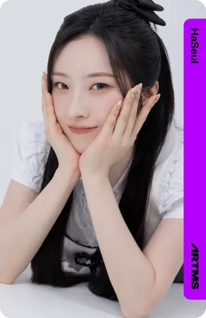 Divine01 HaSeul 106