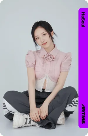 Divine01 HaSeul 115