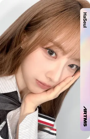 Divine01 HaSeul 205Z